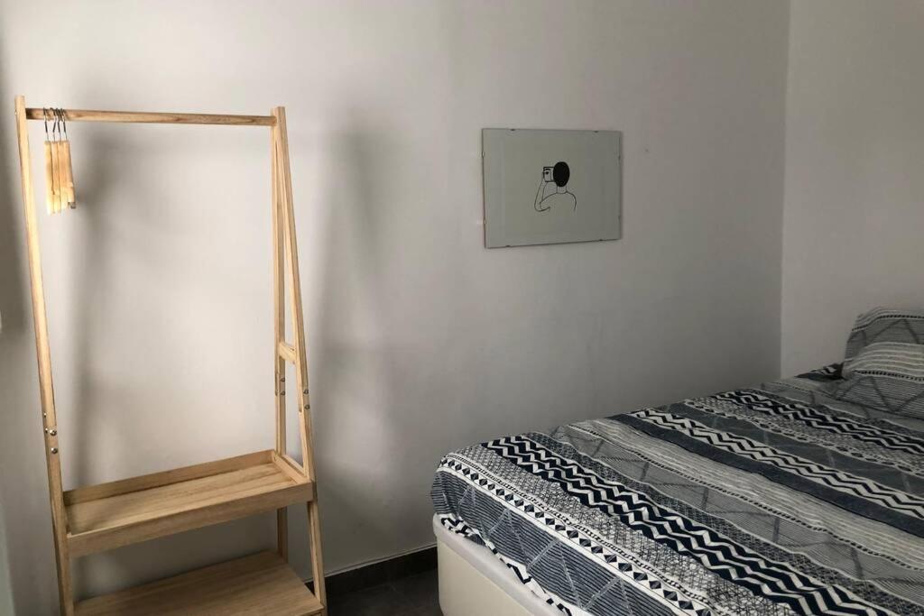 Apartmán M4 Cool Terrace. 1 Min To Metro. 15 Min To Center Esplugues de Llobregat Exteriér fotografie