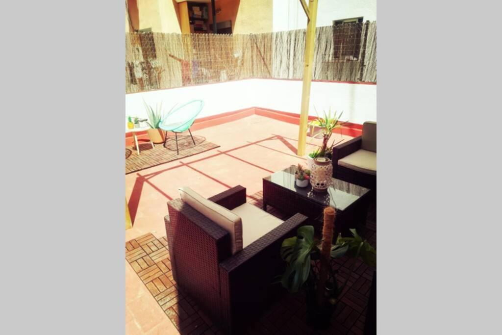 Apartmán M4 Cool Terrace. 1 Min To Metro. 15 Min To Center Esplugues de Llobregat Exteriér fotografie